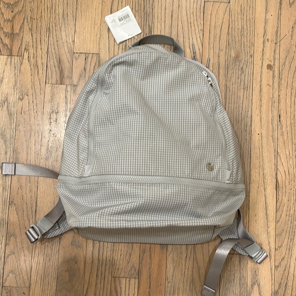Lululemon city adventurer backpack